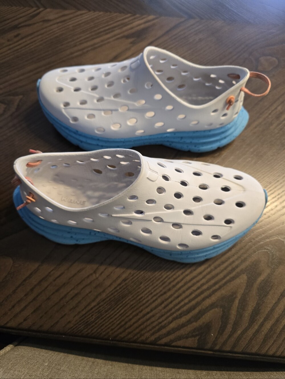 Kane Shoes White and Blue Size 7 - Picture 2 of 5